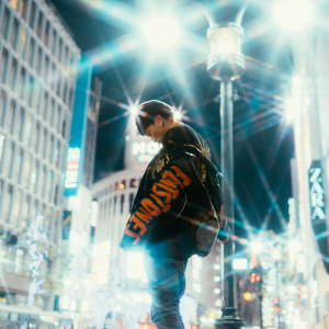 女人偷拍自感自摸黄色片
